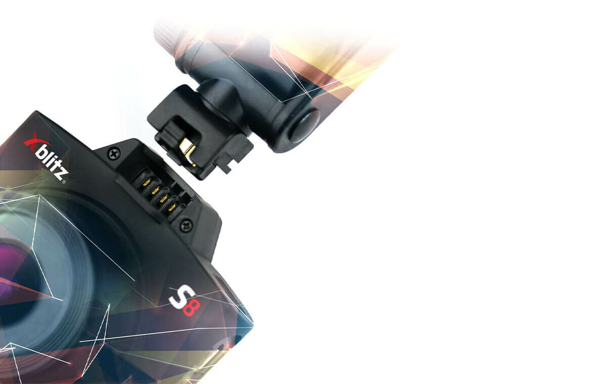 Wideorejestrator Xblitz S8 mocowanie uchwytu